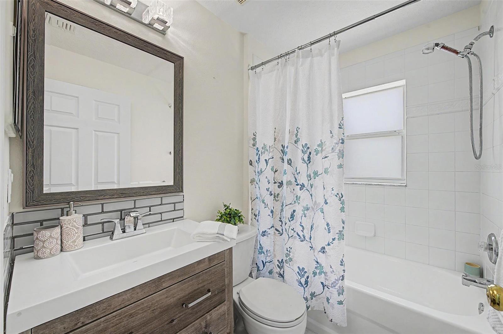 7838 CARRIAGE POINTE DR