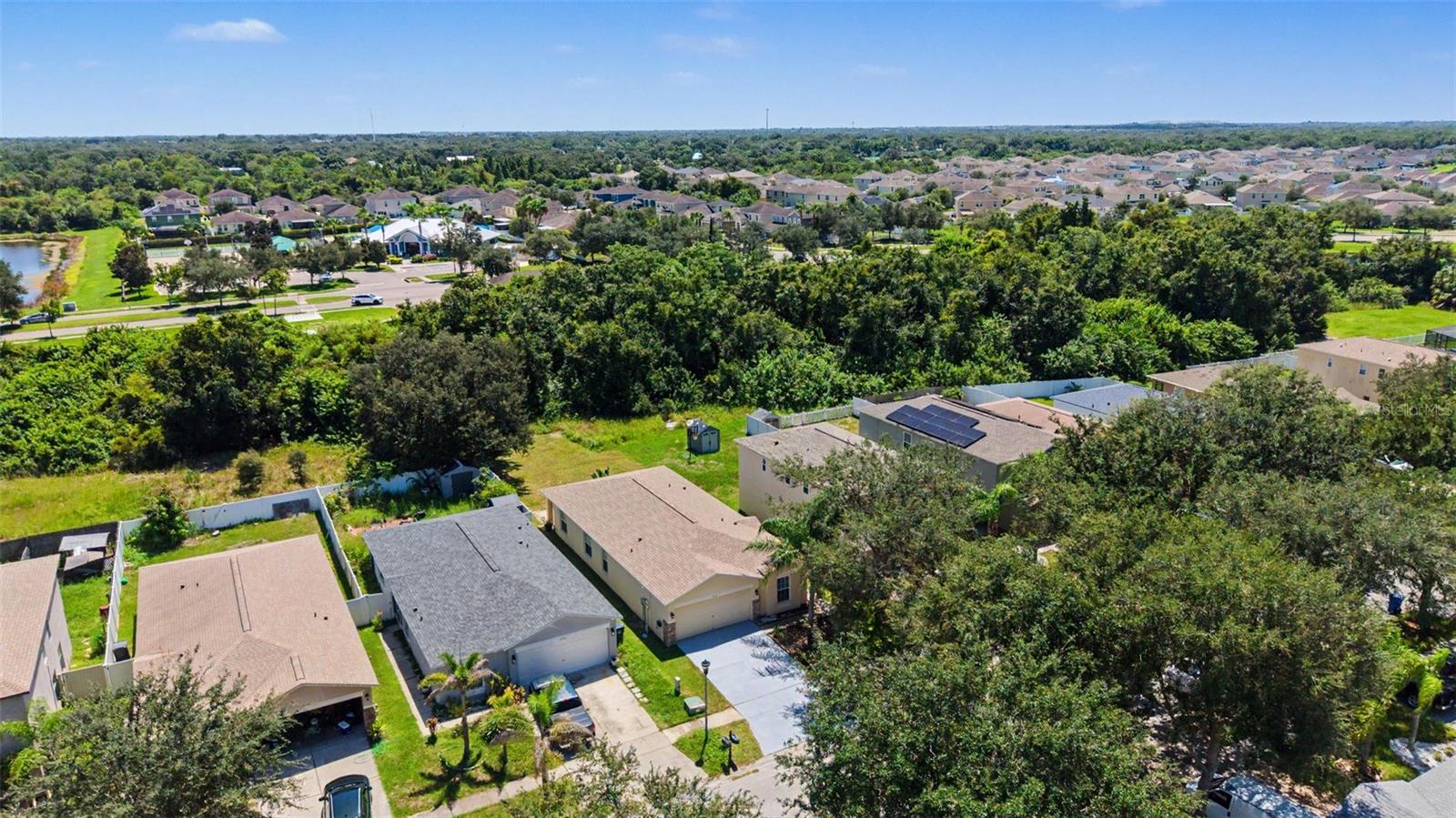 7838 CARRIAGE POINTE DR