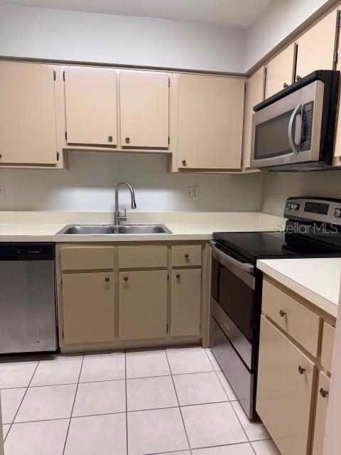 7523 DOLONITA DR #7523