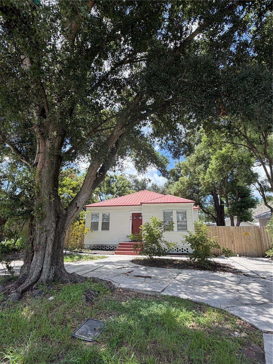 104 W Lambright St, Tampa