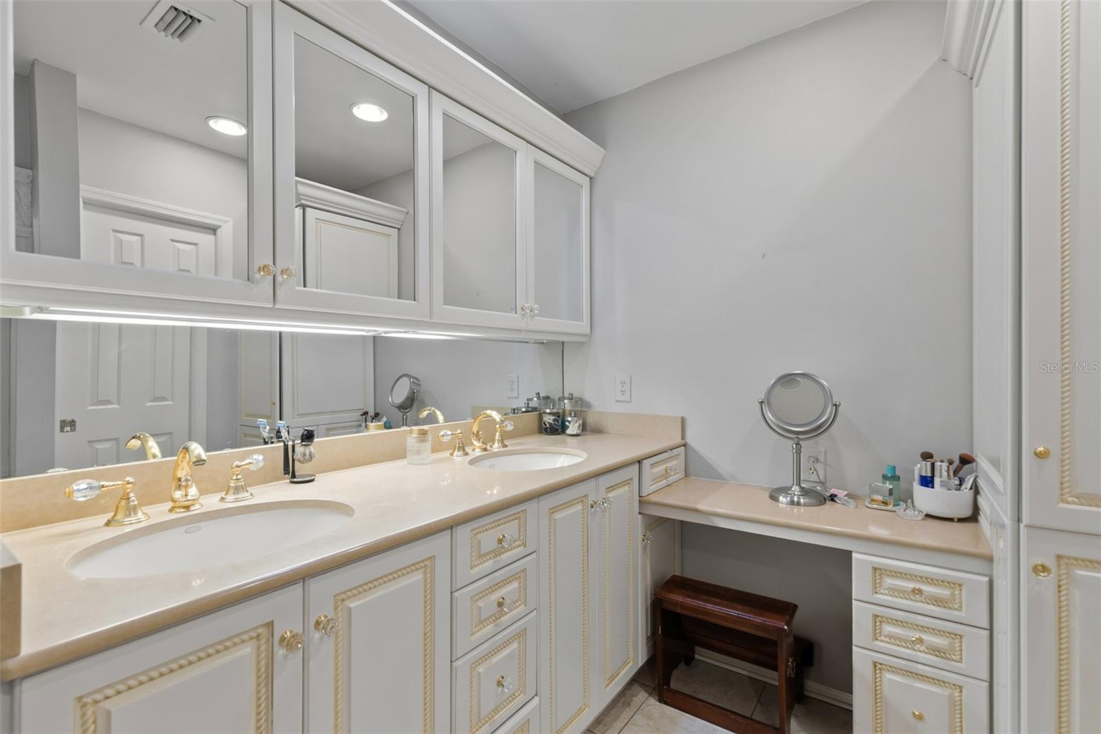 4603 DOGWOOD HILLS CT