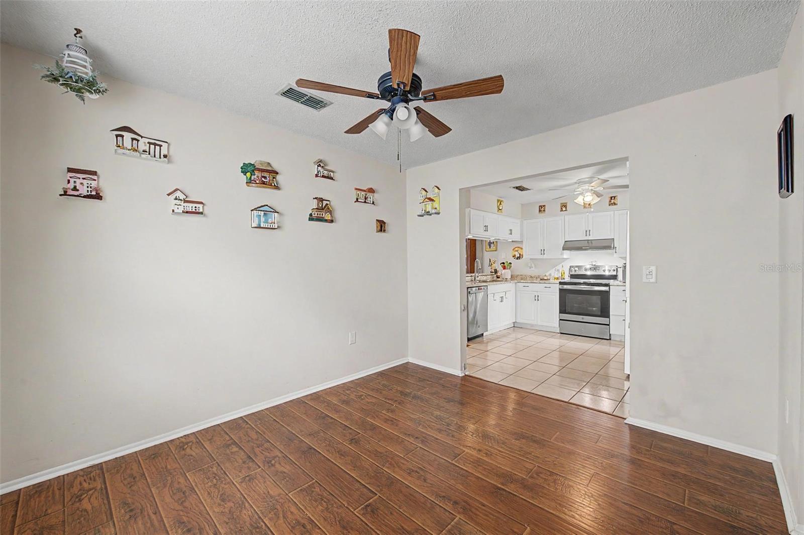 1004 COOLWOOD PL