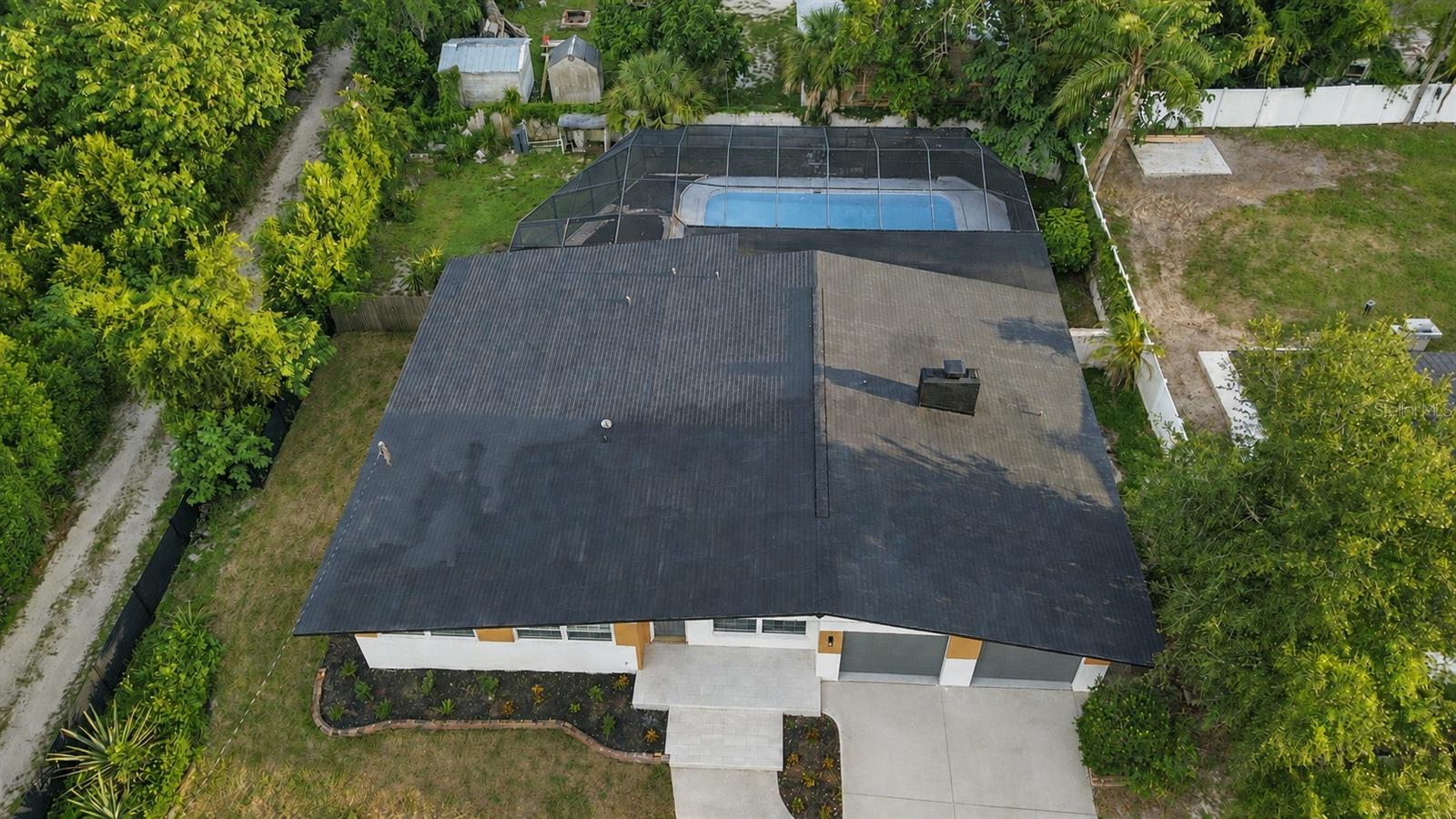 5627 OAKLAND DR