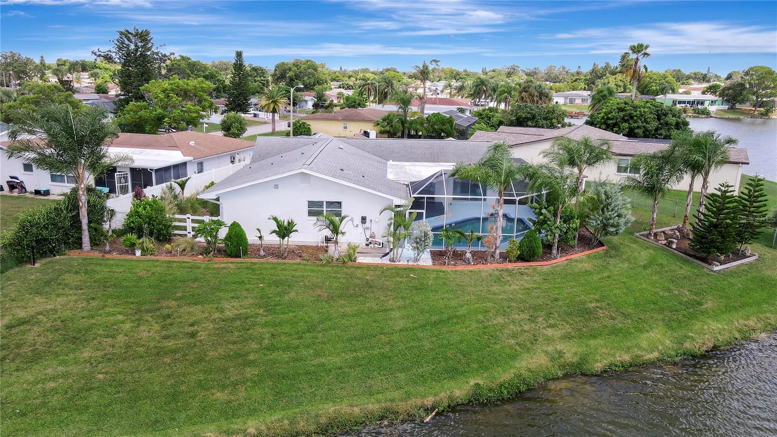 9619 TOWANDA LN