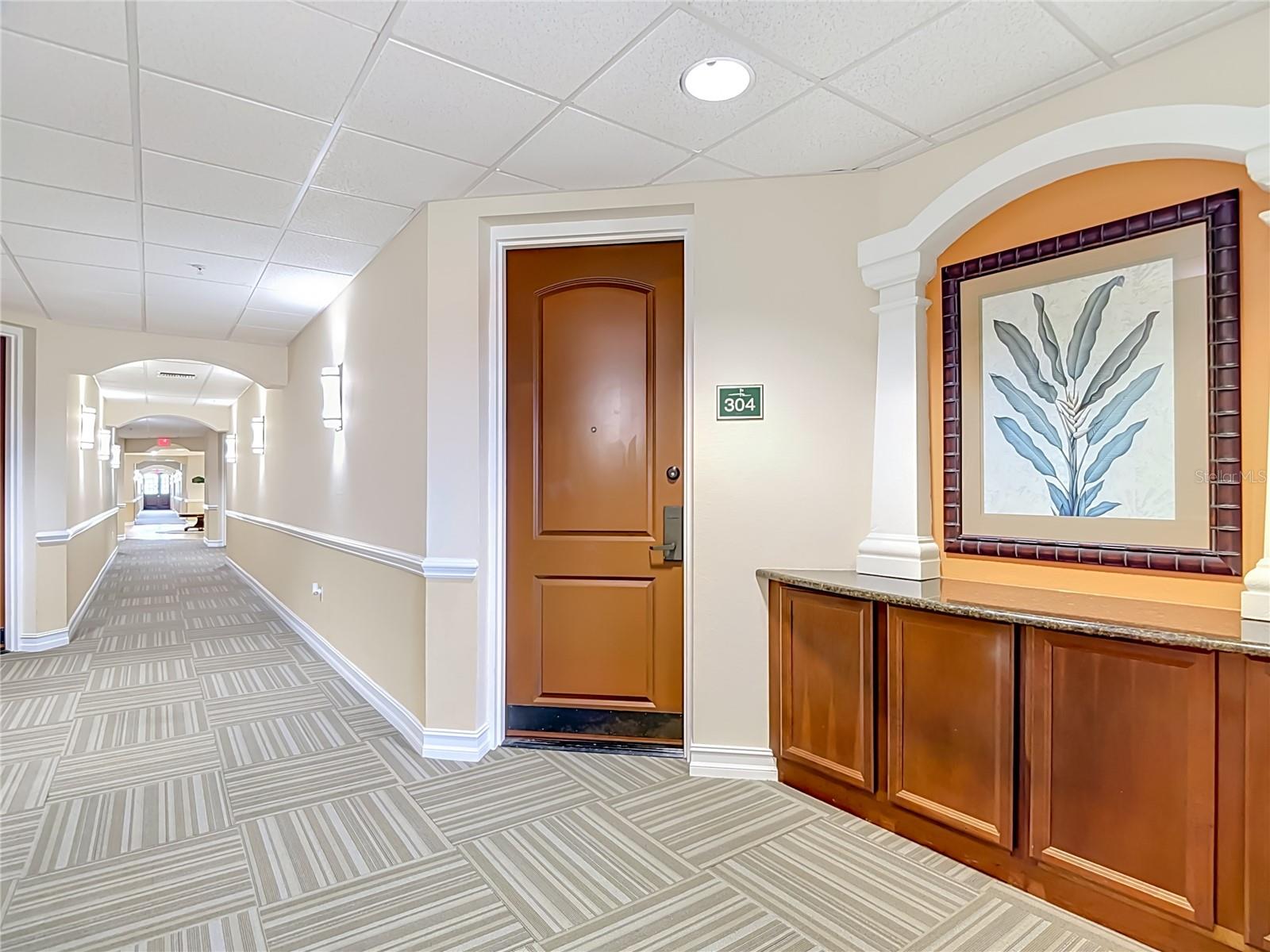 13941 Clubhouse Dr #304, Tampa