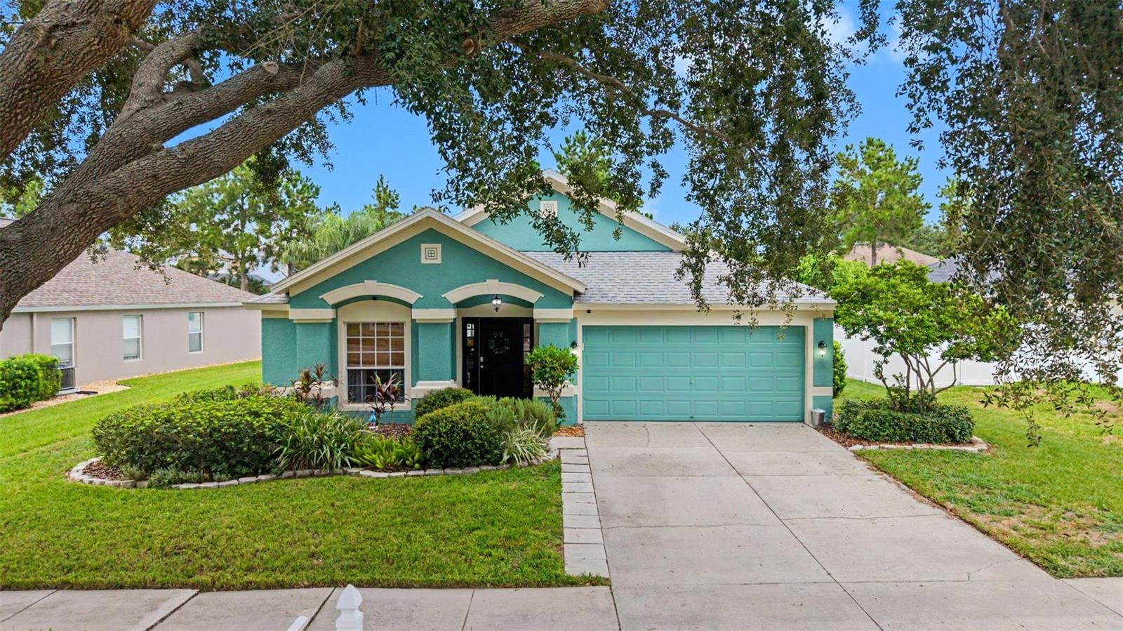 2022 Samantha Ln, Valrico