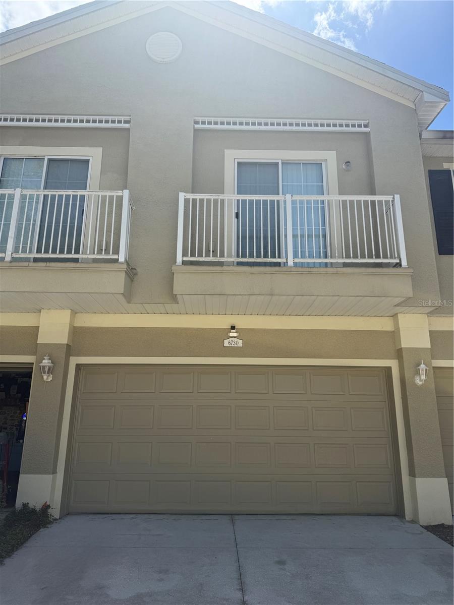 6730 EAGLE FEATHER DR