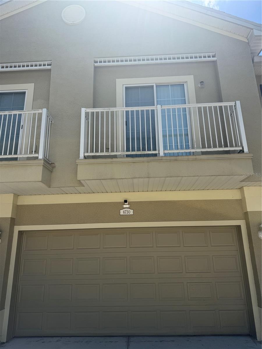 6730 EAGLE FEATHER DR