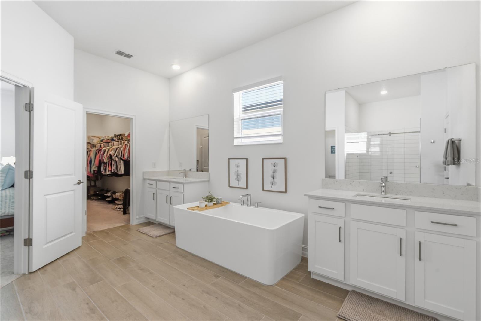 8908 LITTLE BLUESTEM DR