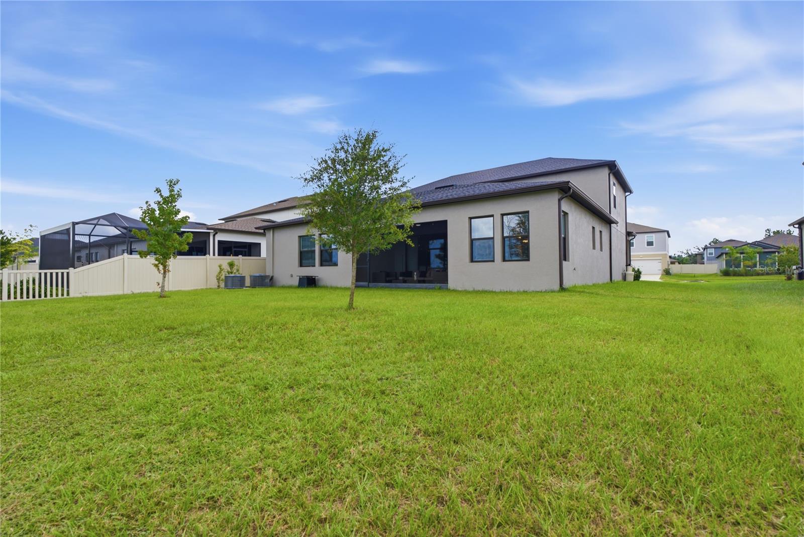 8908 LITTLE BLUESTEM DR