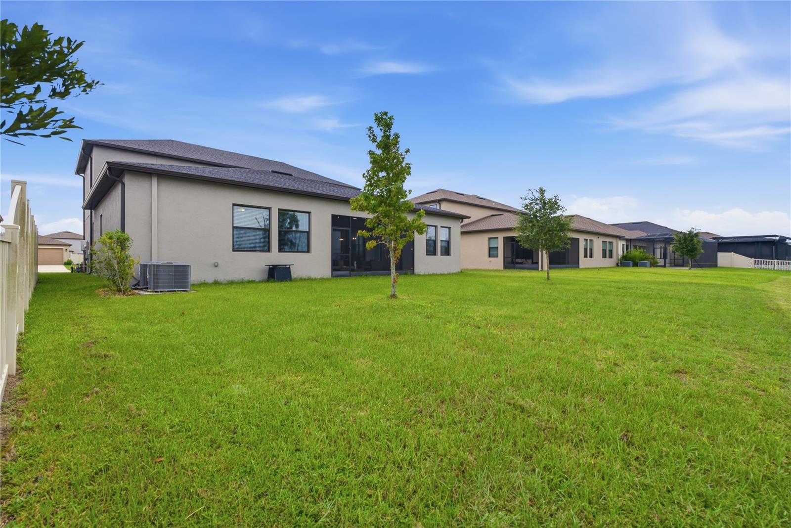 8908 LITTLE BLUESTEM DR