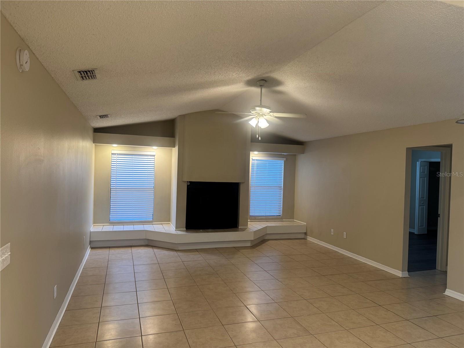 2537 ARBORWOOD DR