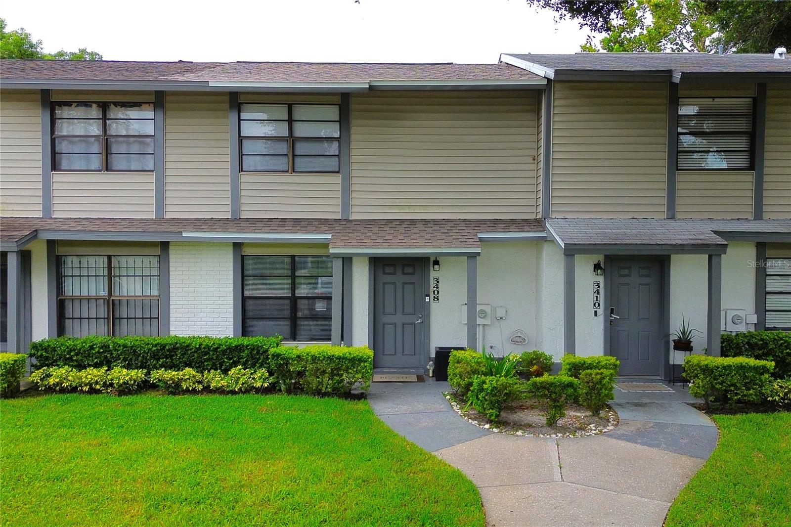 3408 OAK TRAIL CT