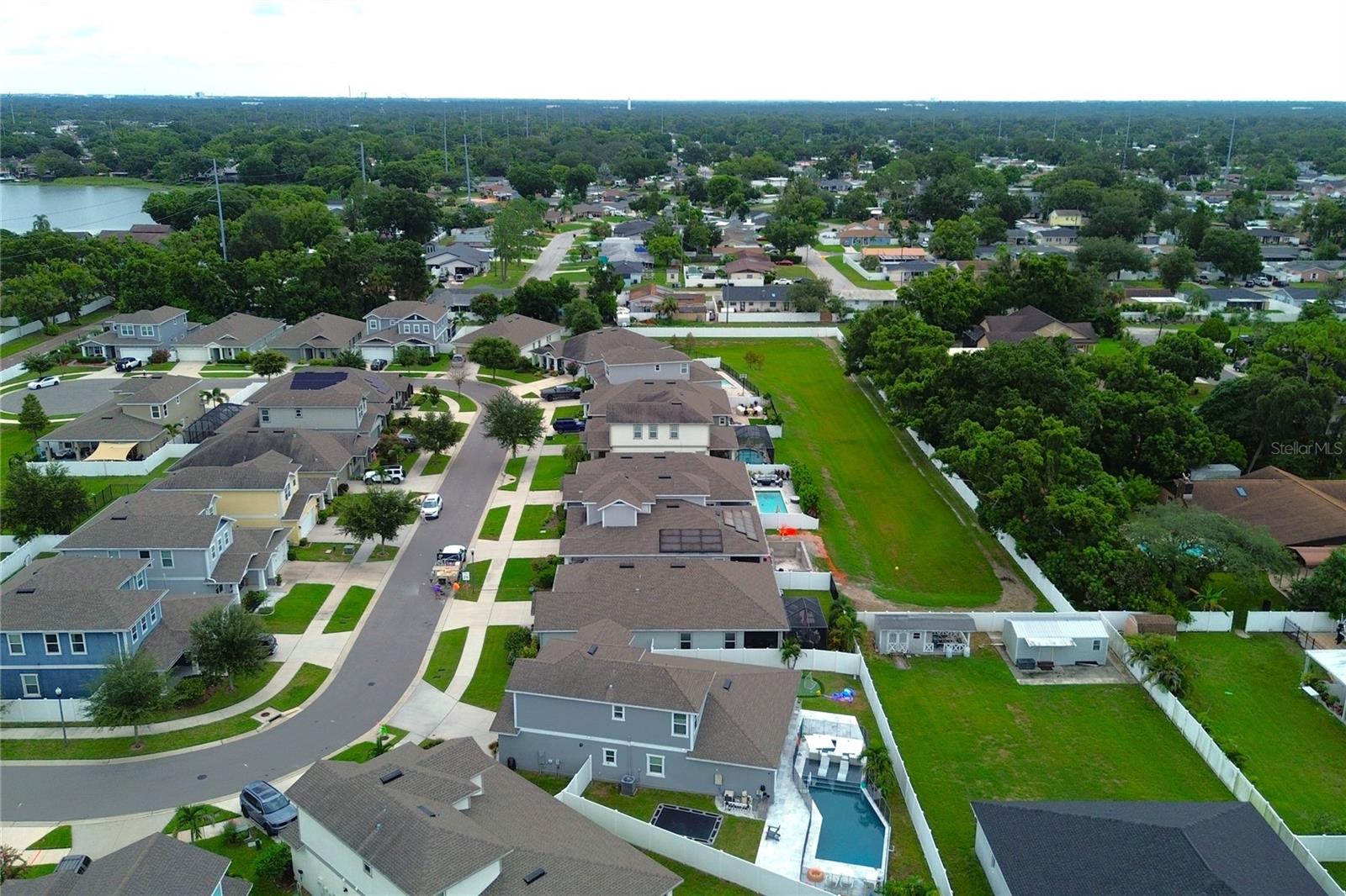 3408 OAK TRAIL CT