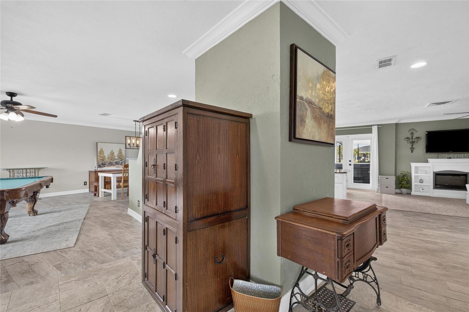 6314 WISTERIA LN