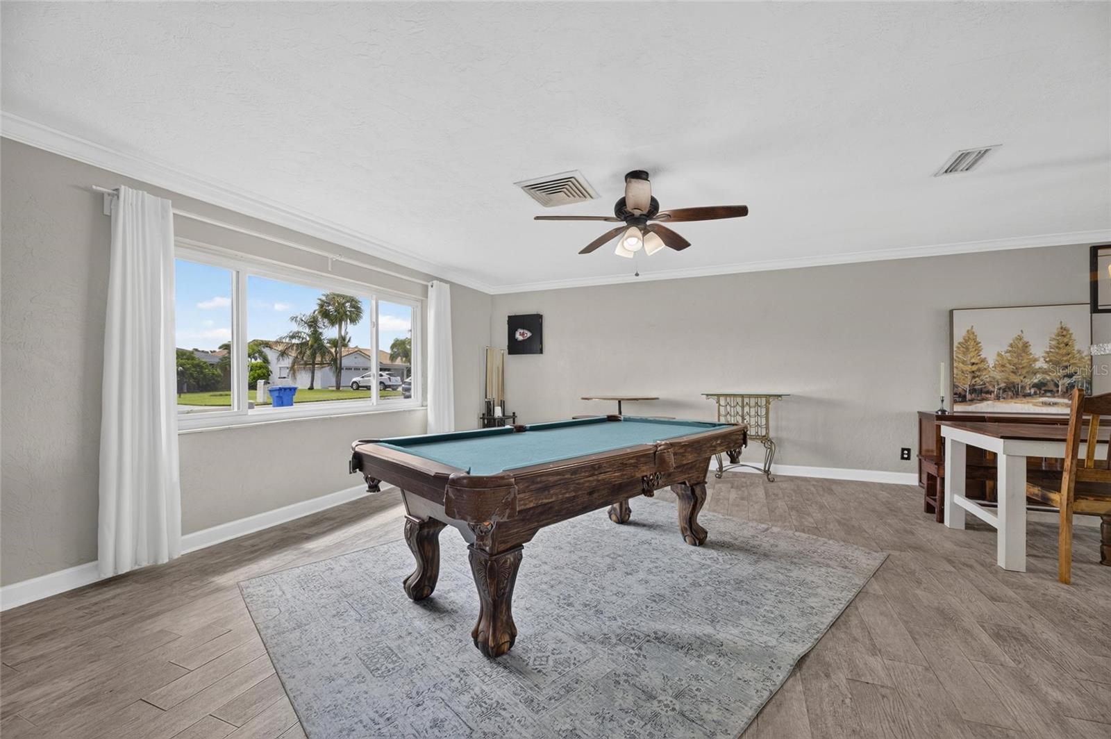 6314 WISTERIA LN