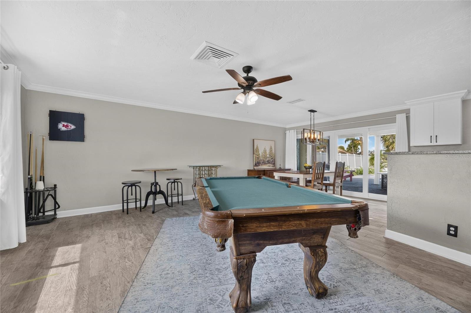6314 WISTERIA LN