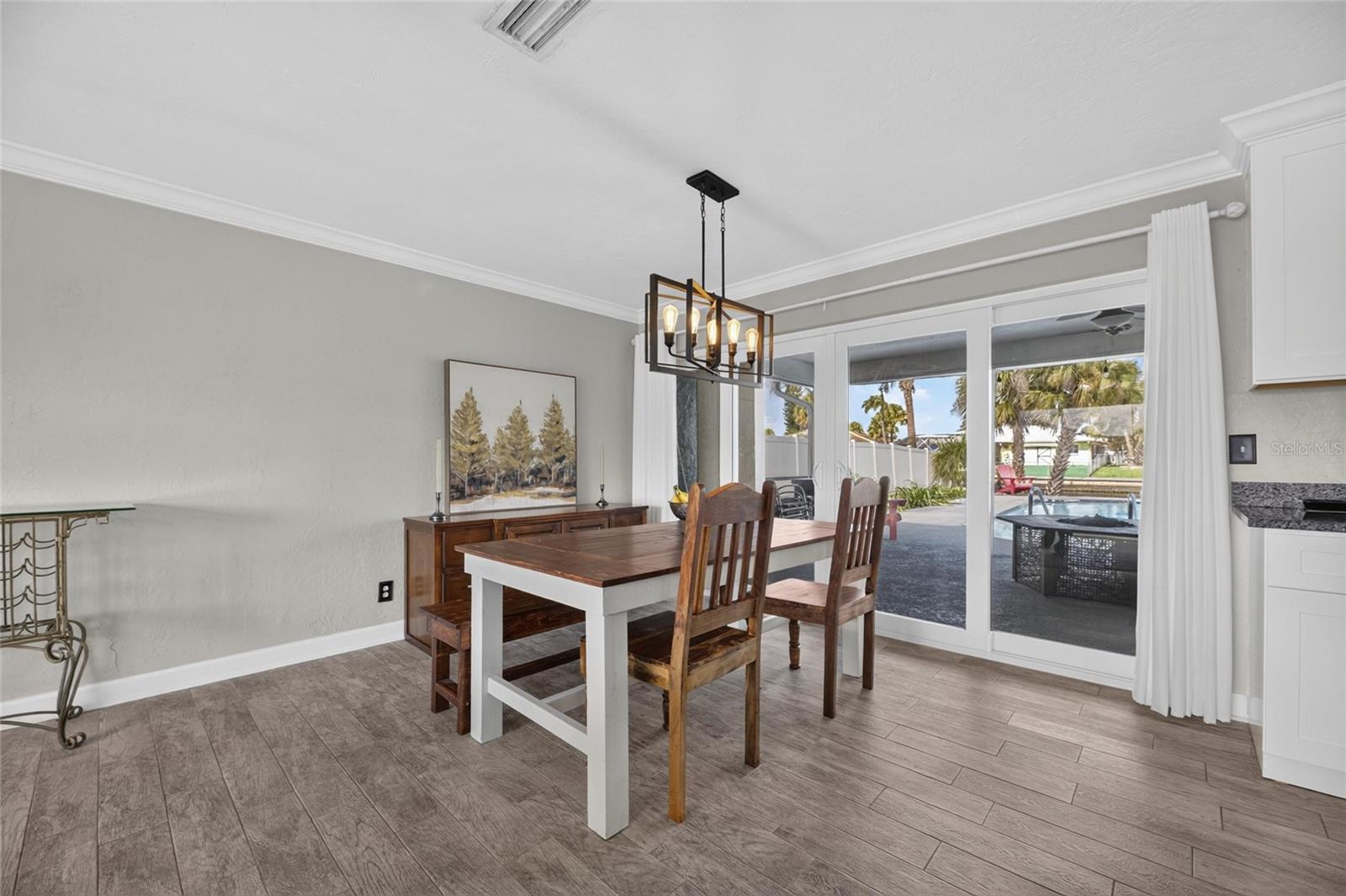 6314 WISTERIA LN