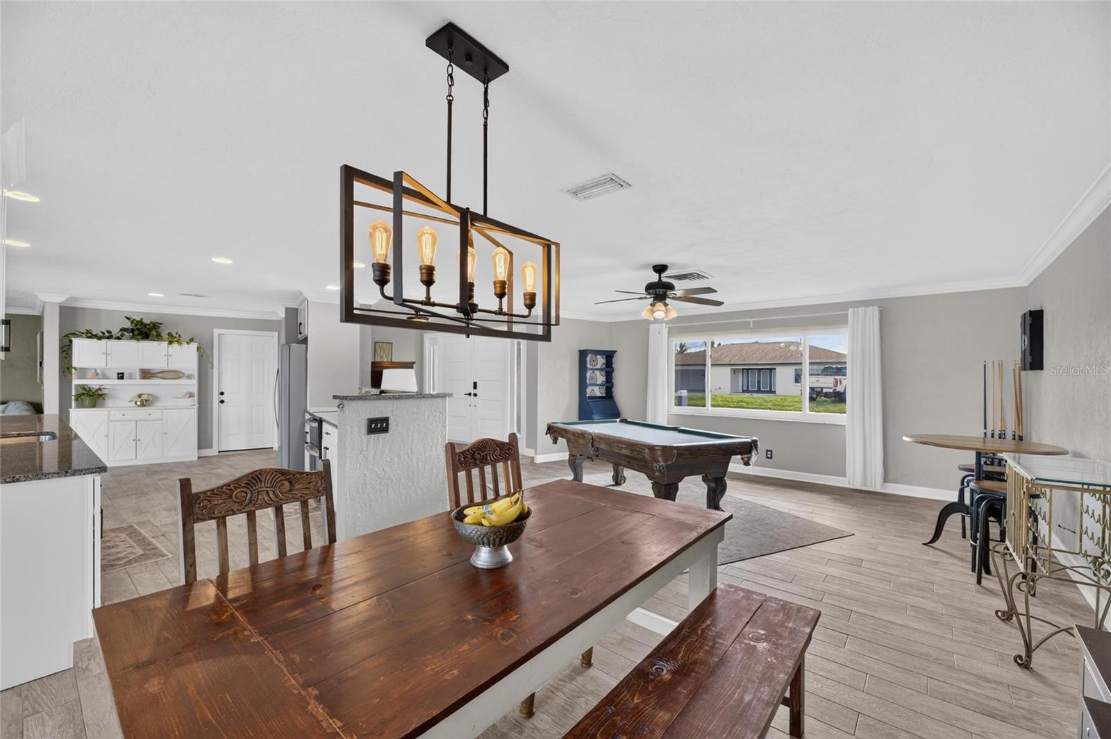 6314 WISTERIA LN