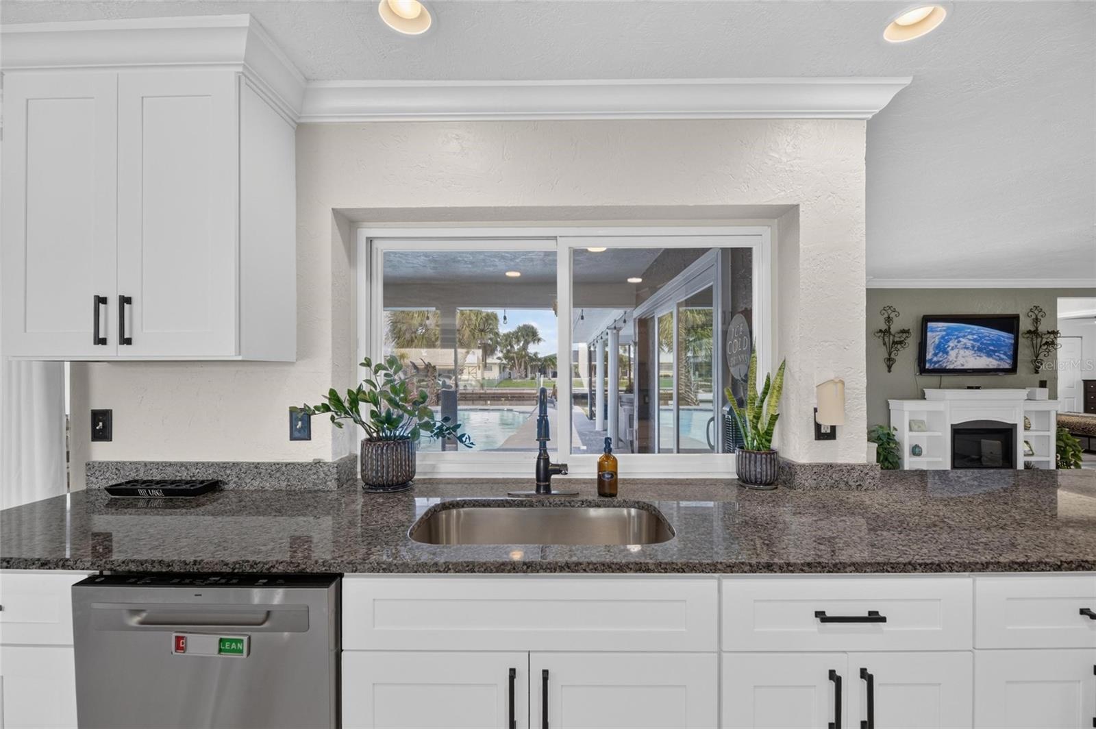6314 WISTERIA LN