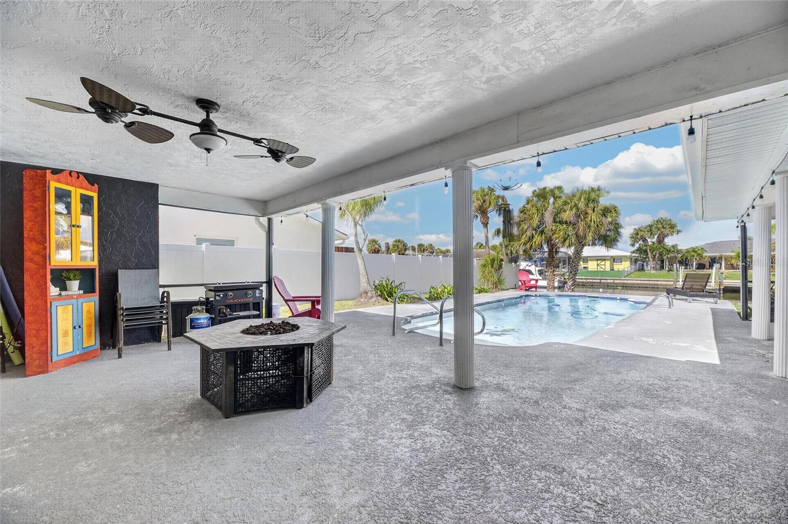 6314 WISTERIA LN