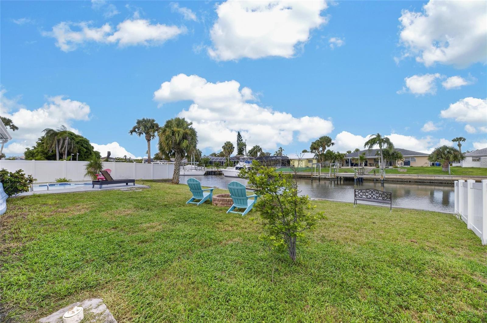 6314 WISTERIA LN