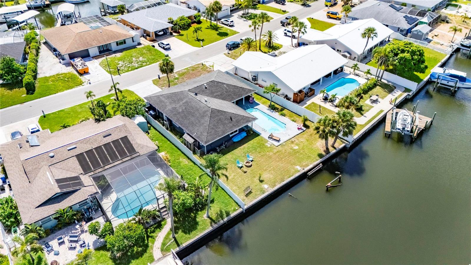 6314 WISTERIA LN