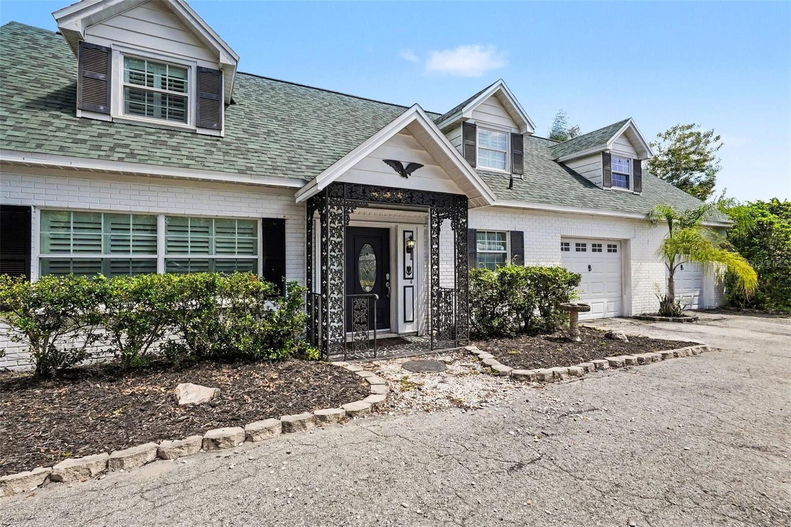 404 CLARISSA DR