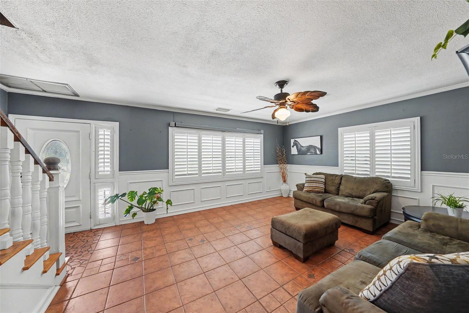 404 CLARISSA DR