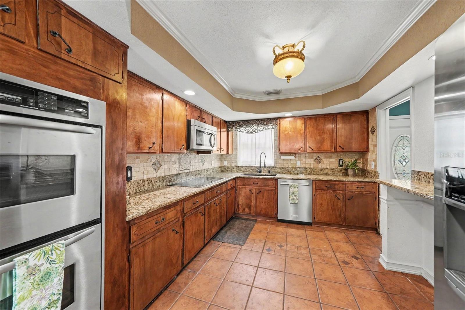 404 CLARISSA DR