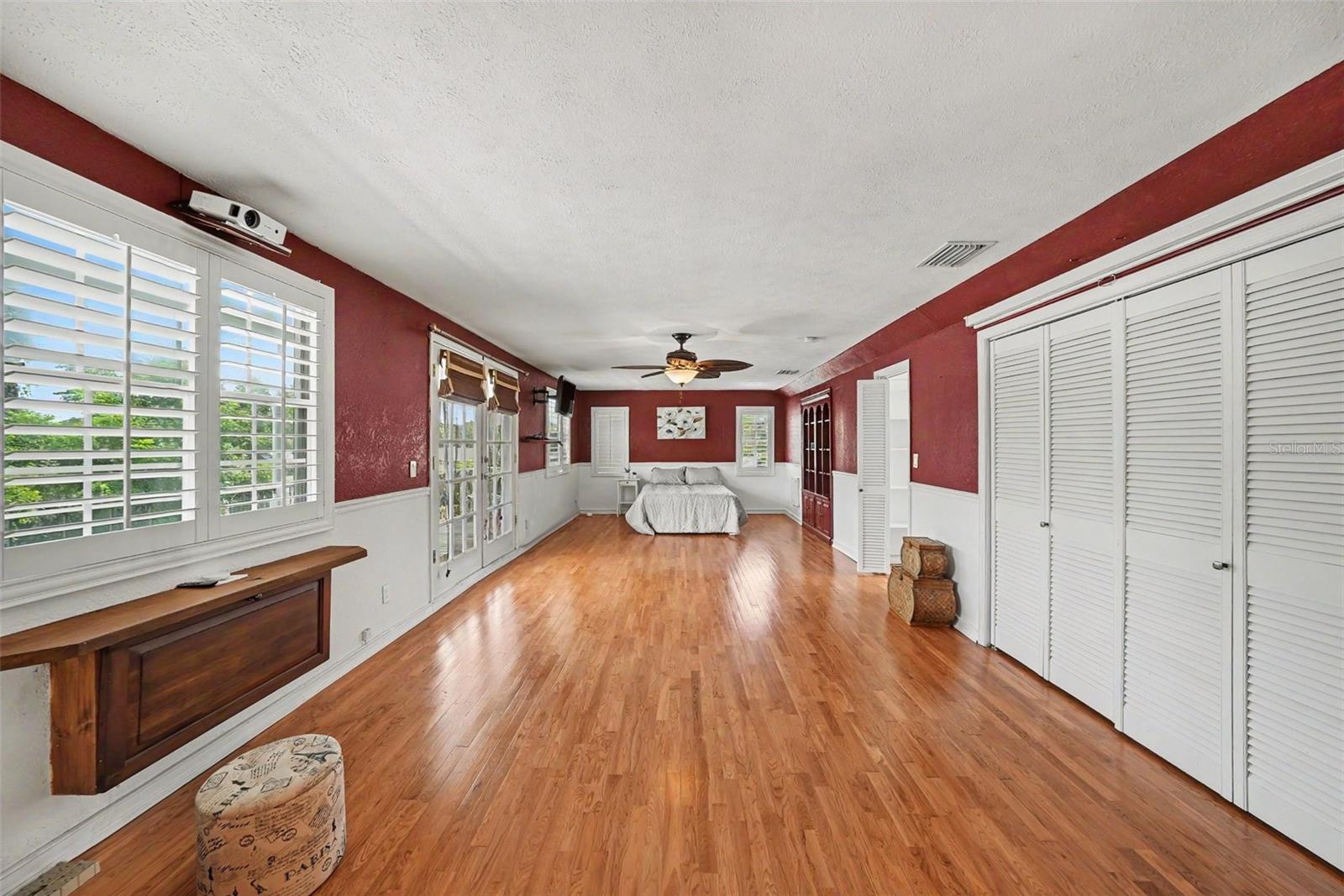 404 CLARISSA DR