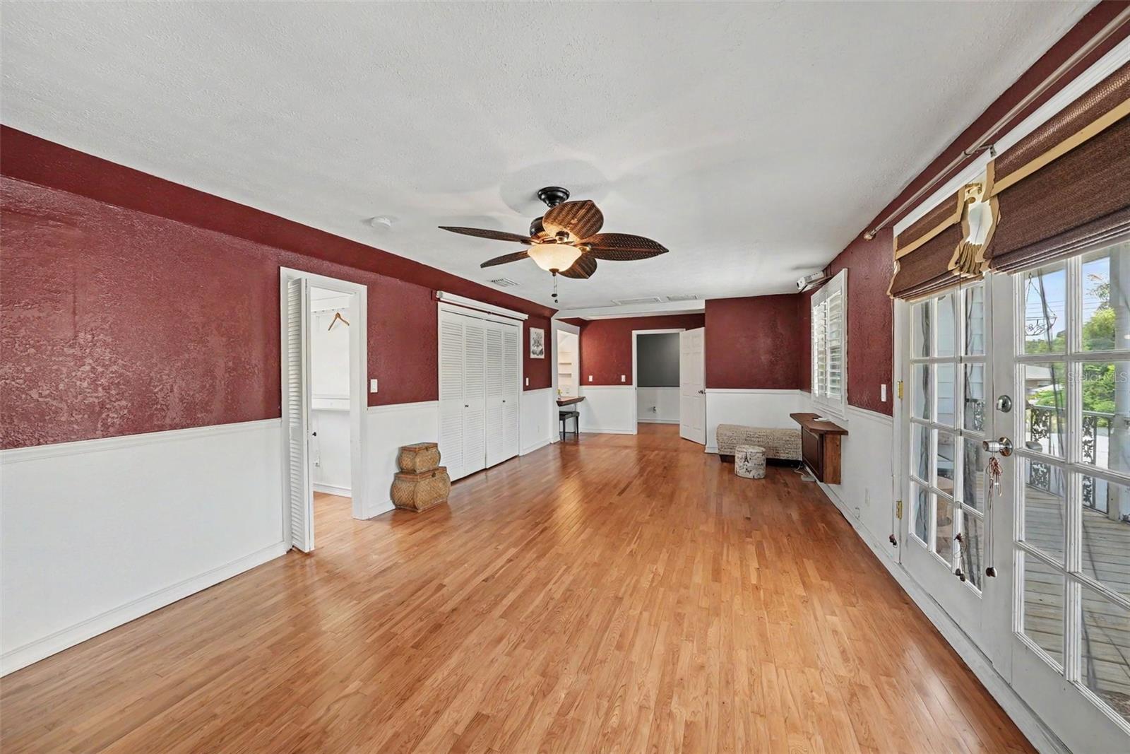 404 CLARISSA DR