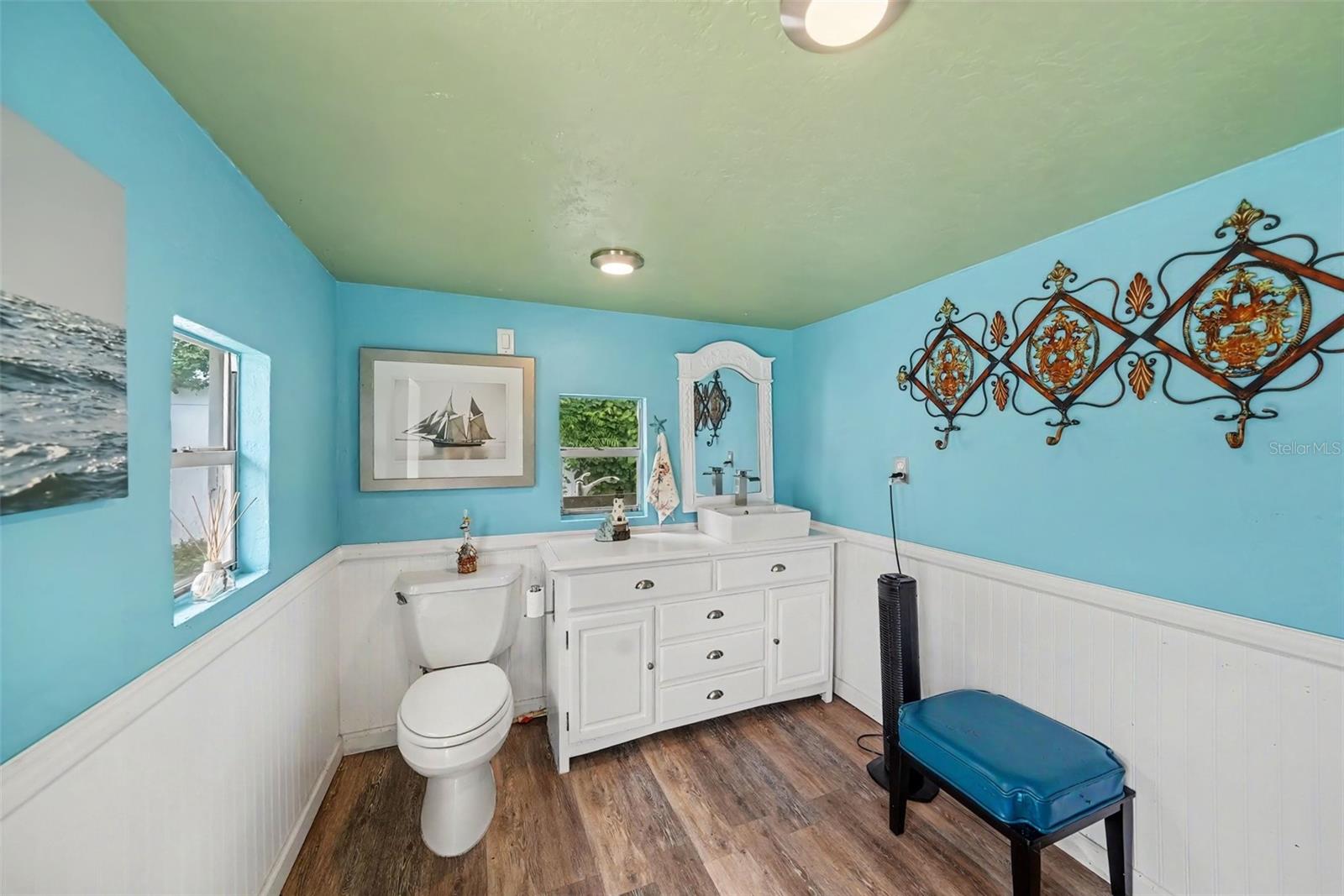404 CLARISSA DR