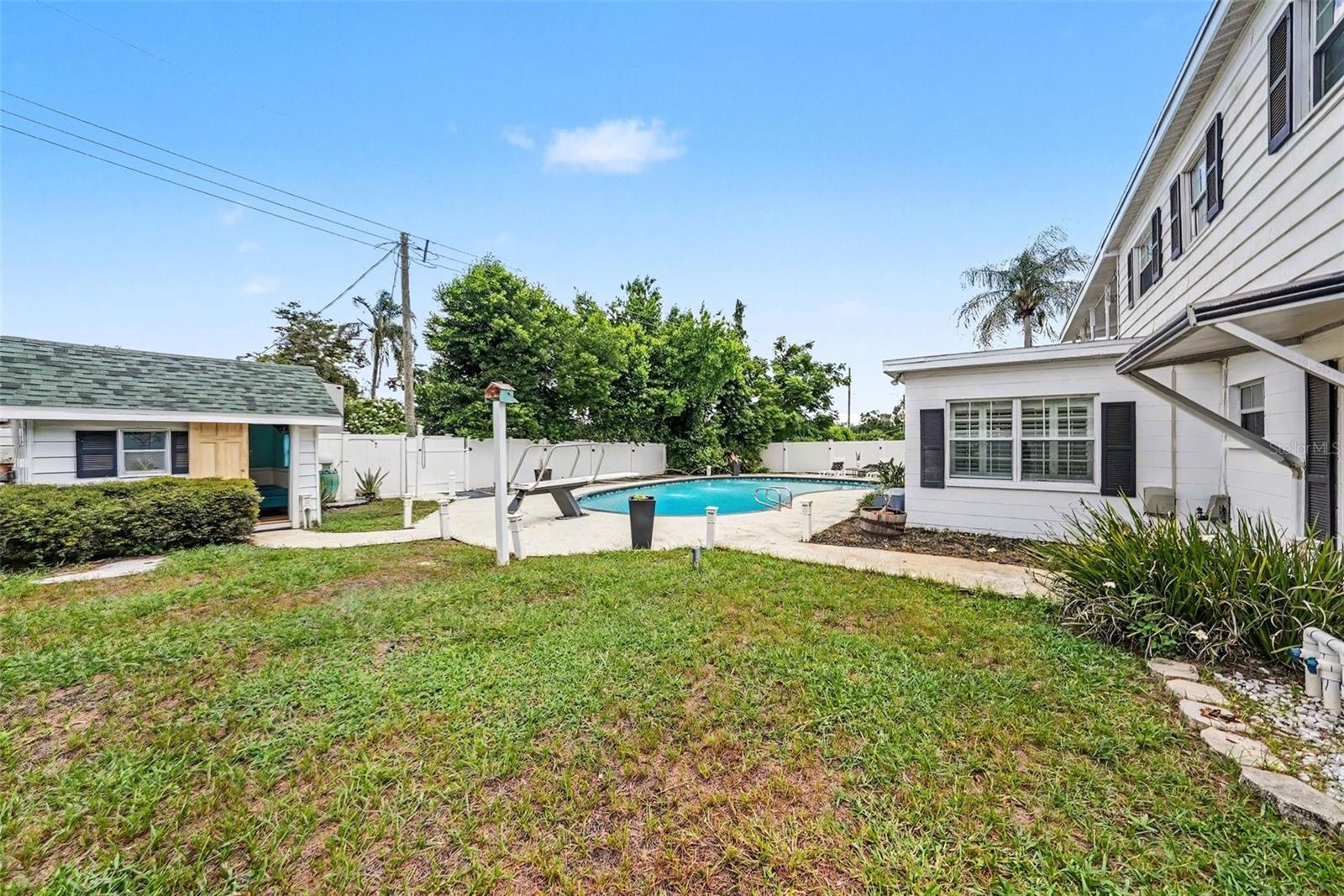 404 CLARISSA DR