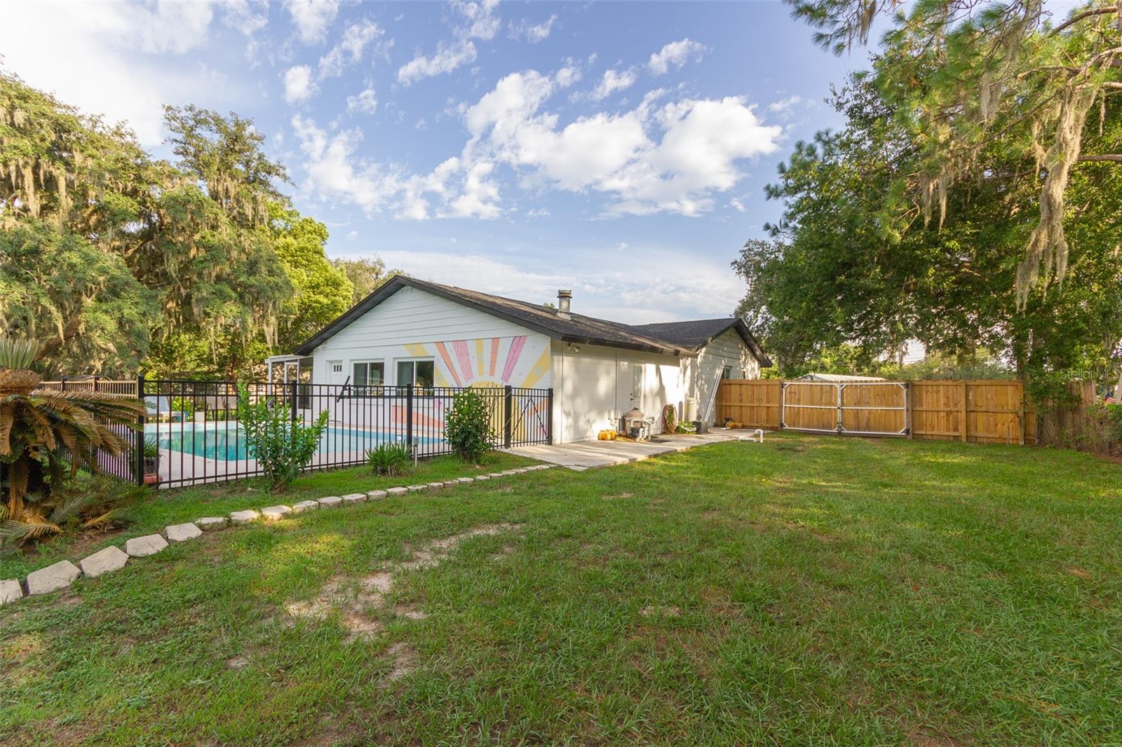12231 KELLY LN