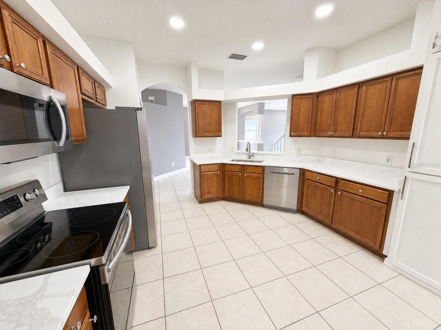 15430 LAKE BELLA VISTA DR