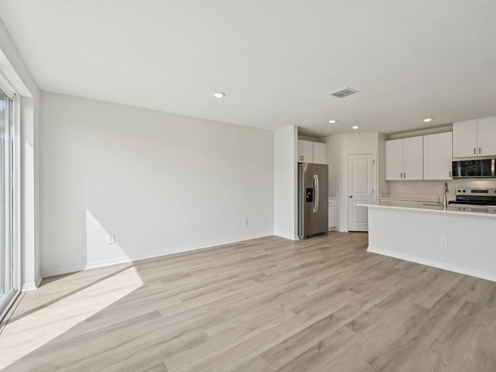 1688 COOLRIDGE PL