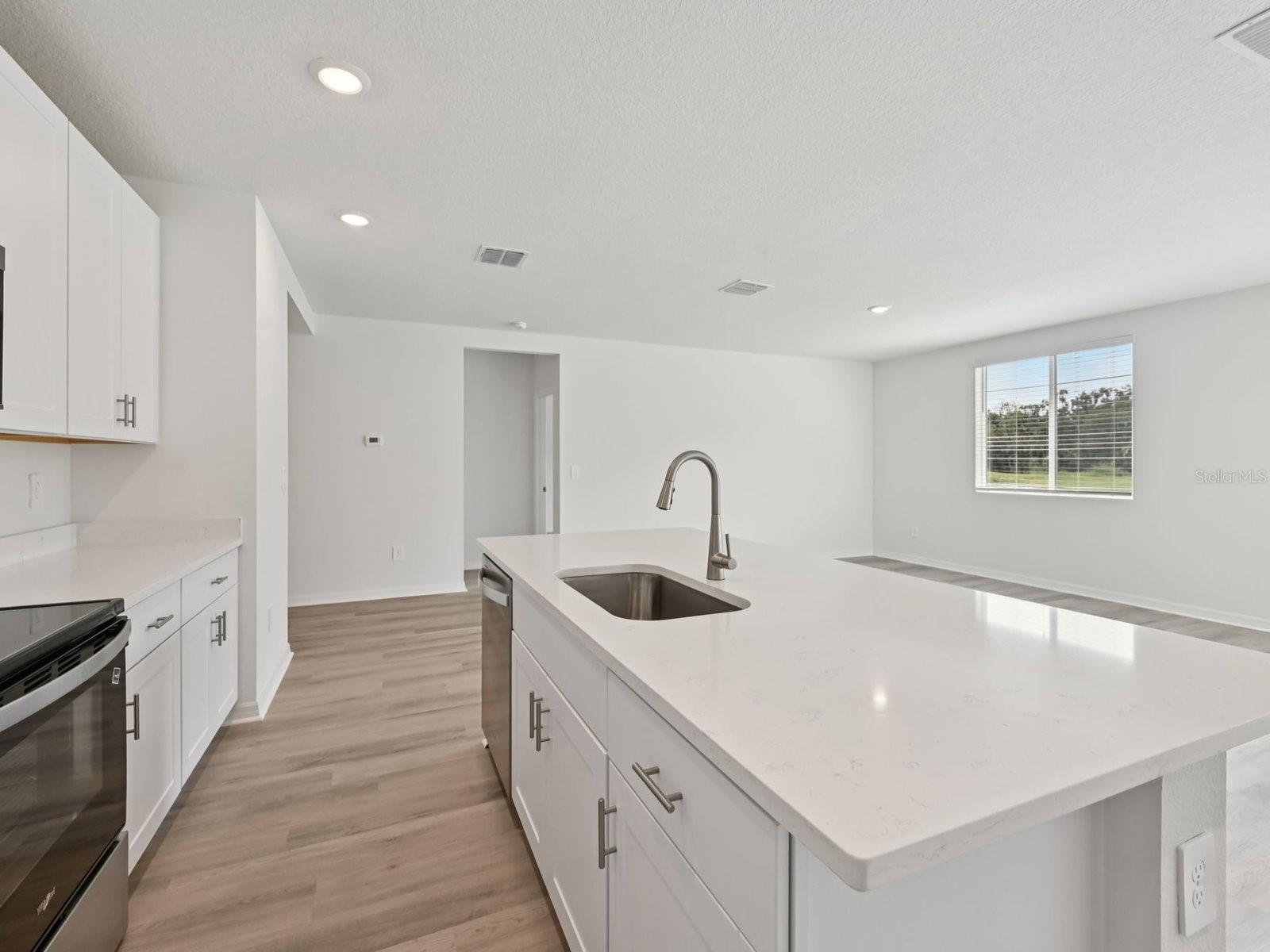 1688 COOLRIDGE PL