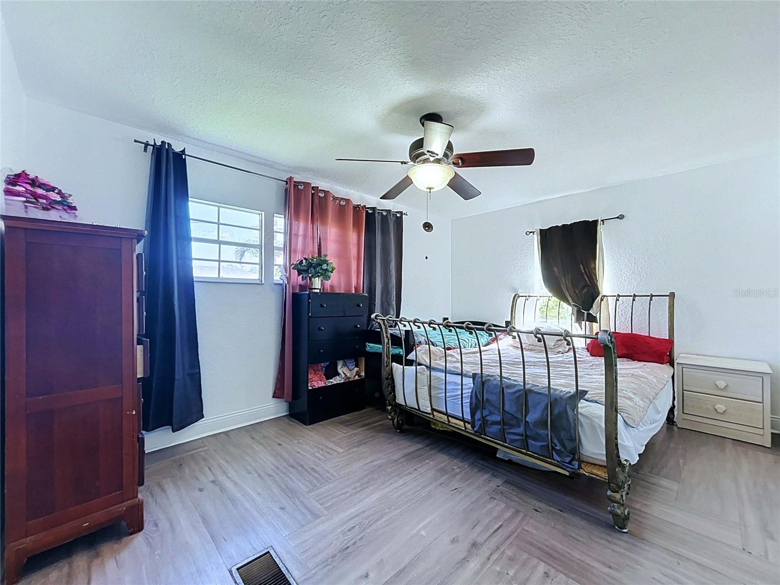 9507 SIX MILE CREEK RD