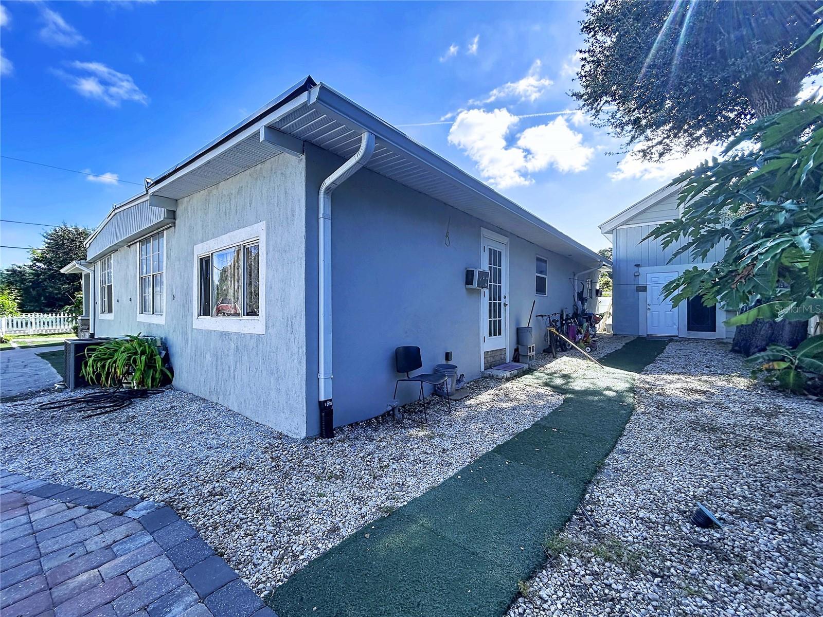 9507 SIX MILE CREEK RD