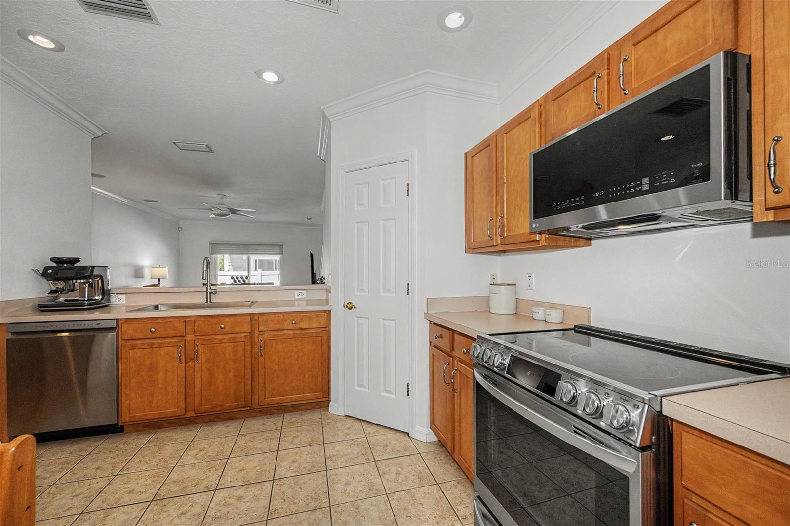 4909 ELIZABETH ANNE CIR