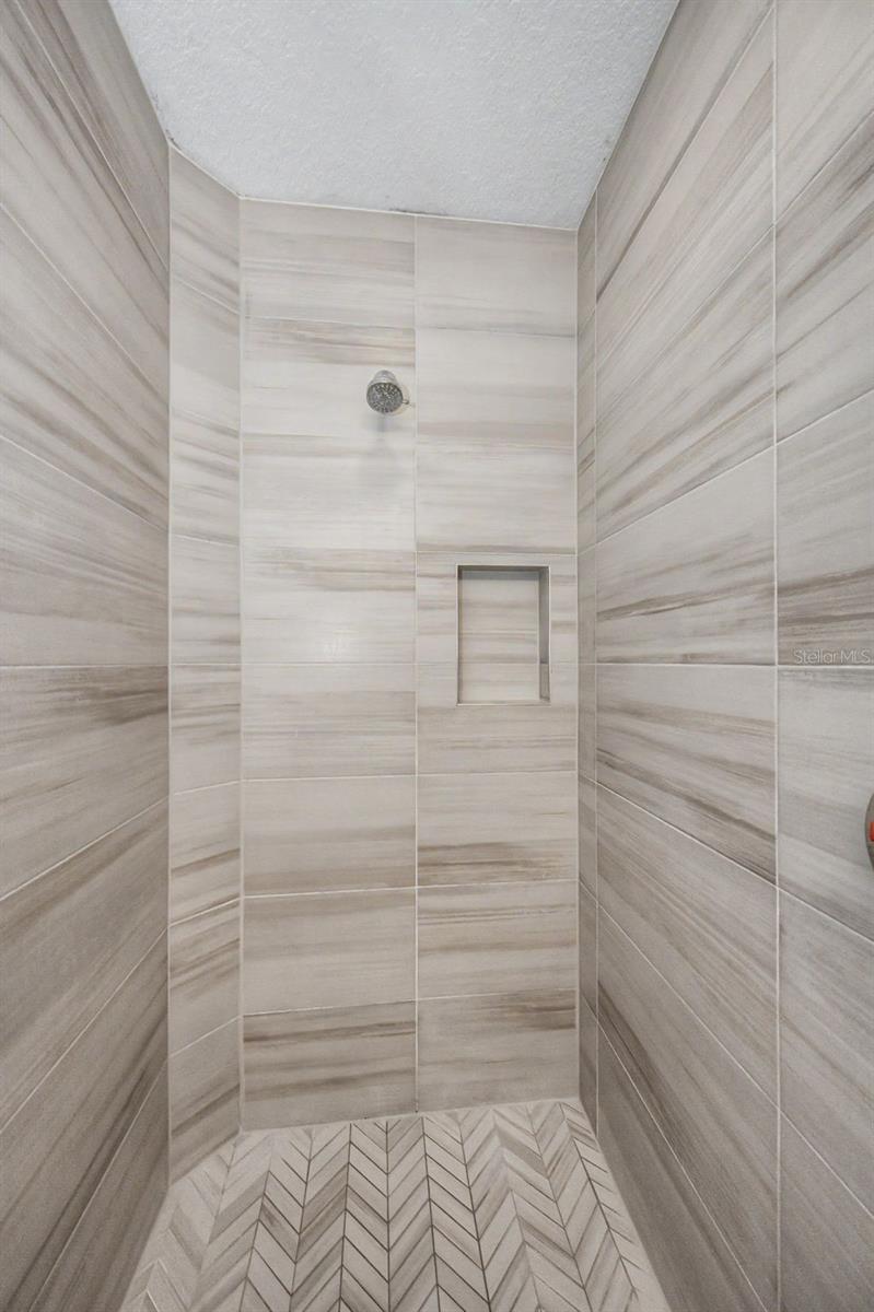 4909 ELIZABETH ANNE CIR