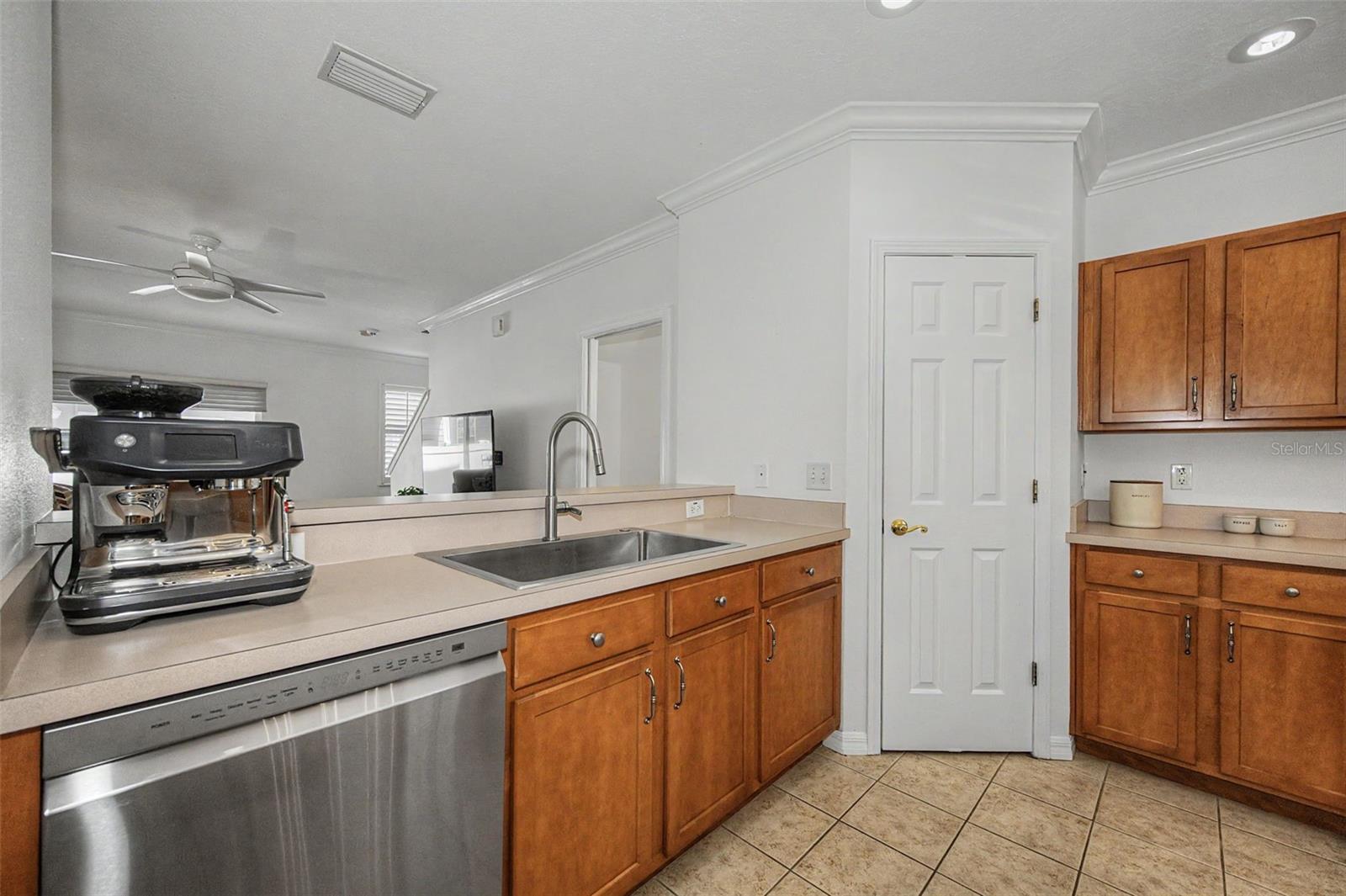 4909 ELIZABETH ANNE CIR