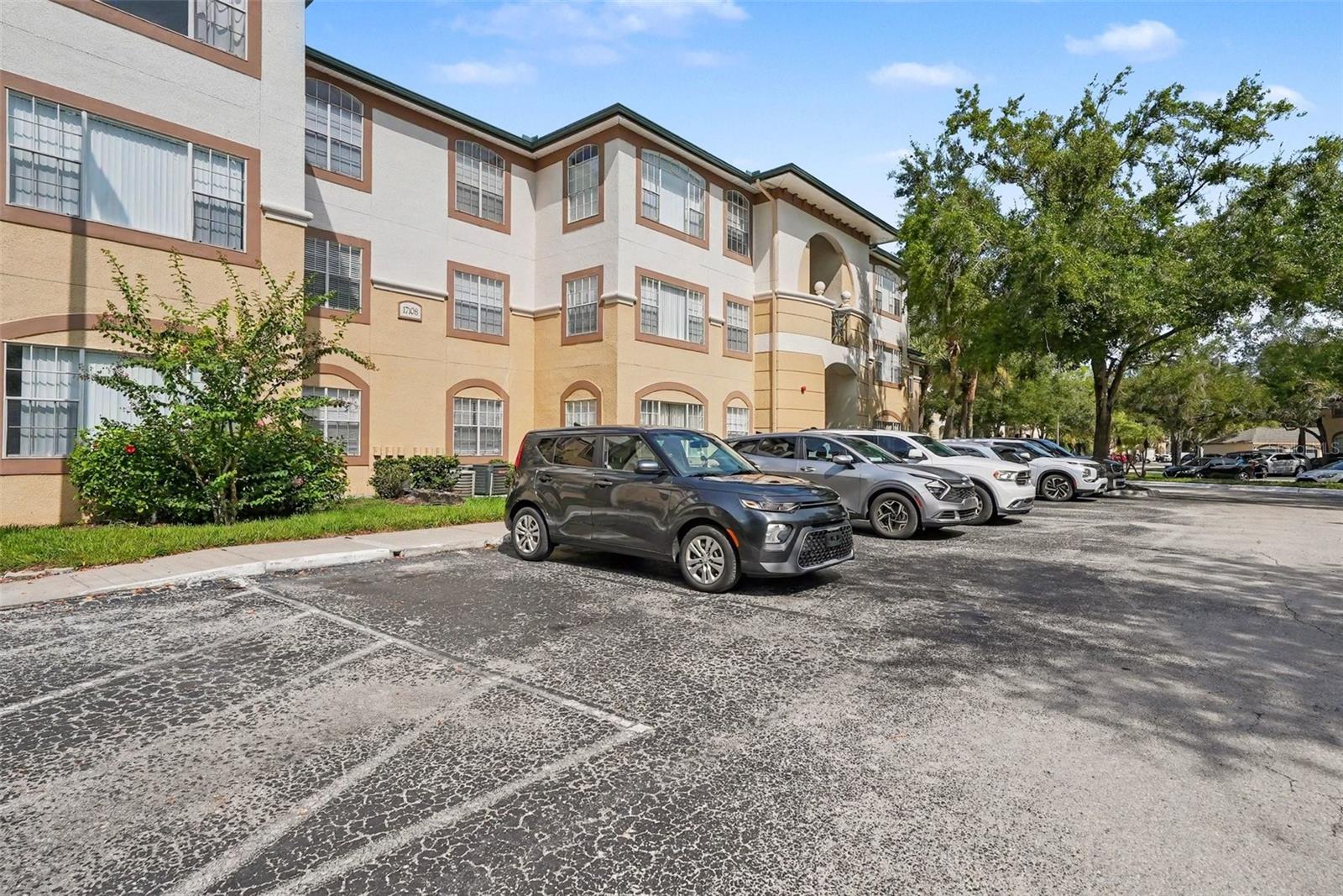 17108 CARRINGTON PARK DR #722