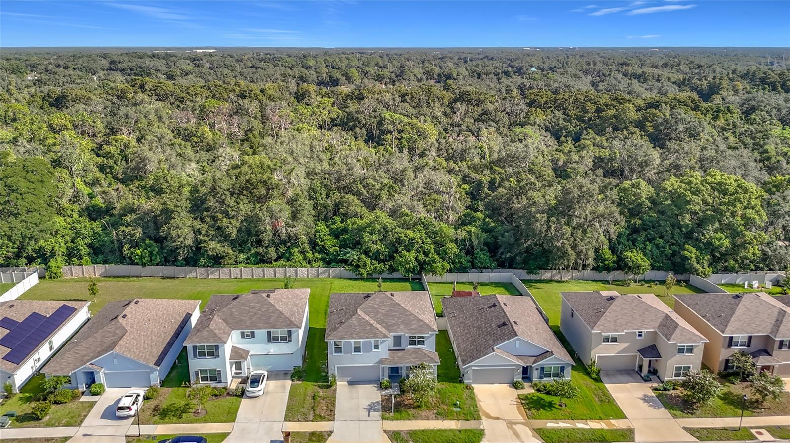 7737 ROSEWOOD GARDEN LOOP