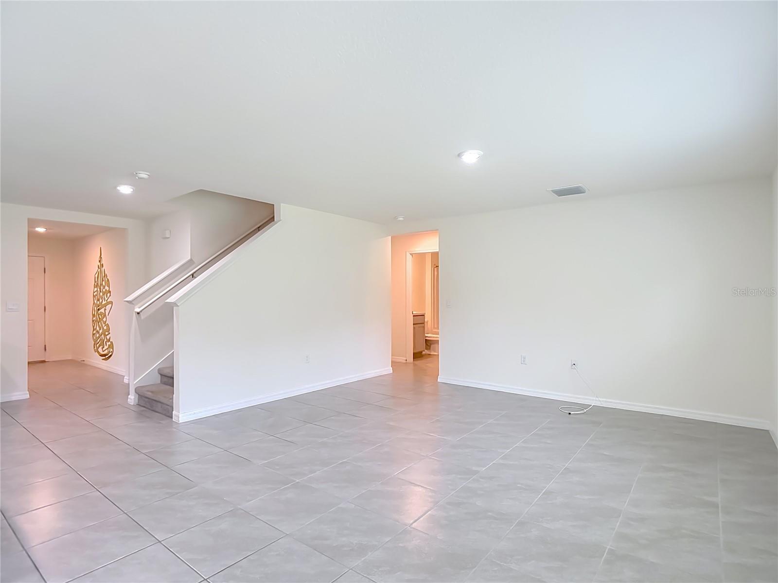 7737 ROSEWOOD GARDEN LOOP