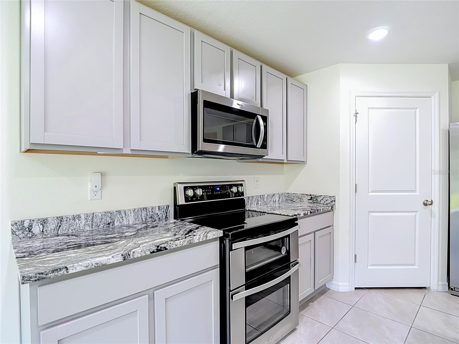 7737 ROSEWOOD GARDEN LOOP