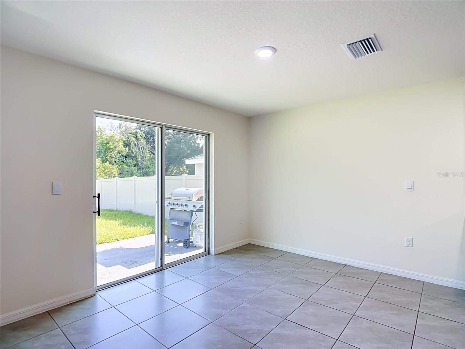 7737 ROSEWOOD GARDEN LOOP