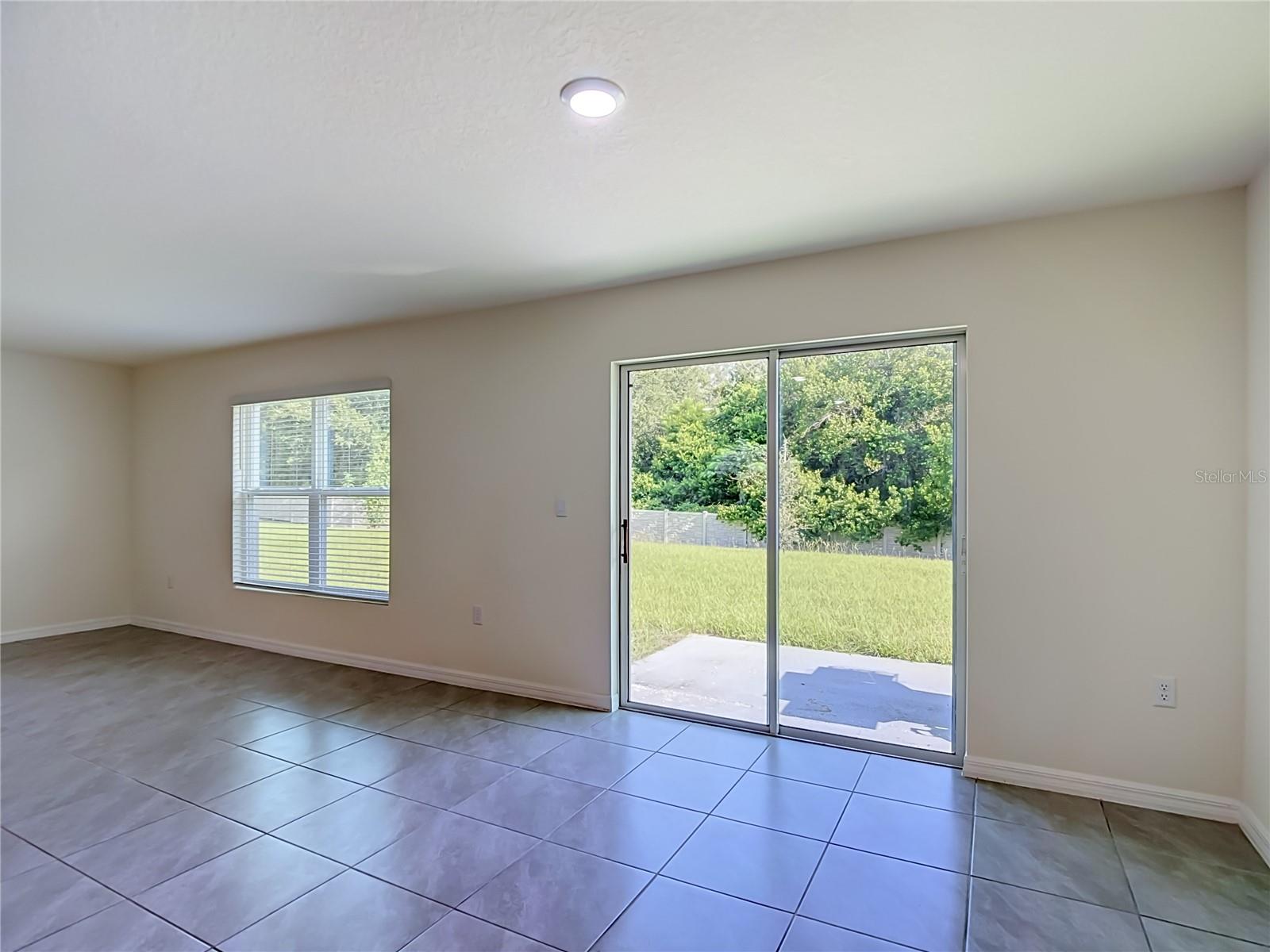 7737 ROSEWOOD GARDEN LOOP