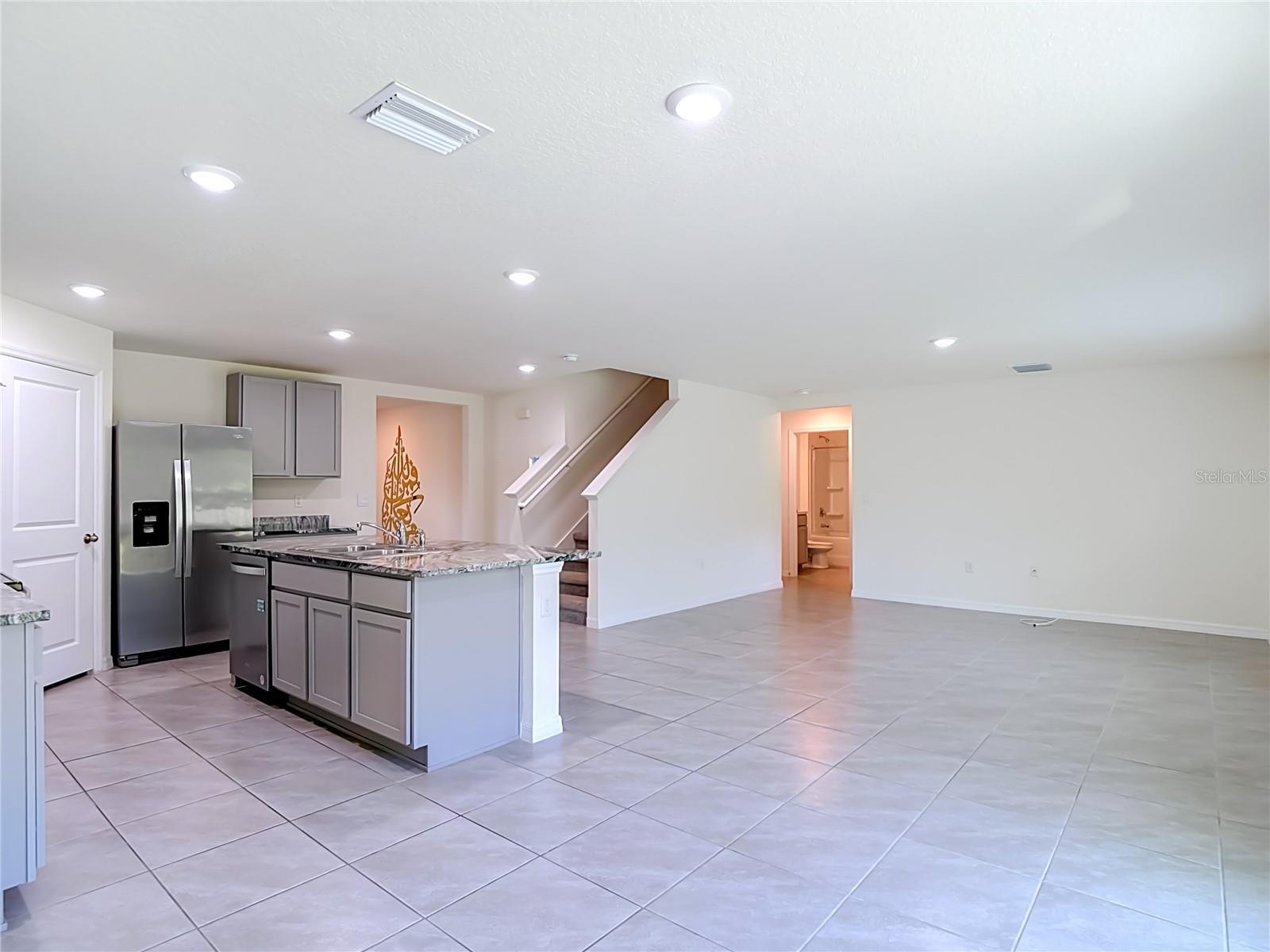 7737 ROSEWOOD GARDEN LOOP